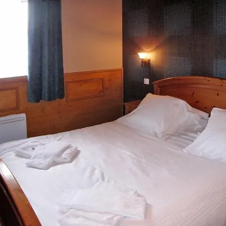 펜션 Sleeps 8 Wifi *